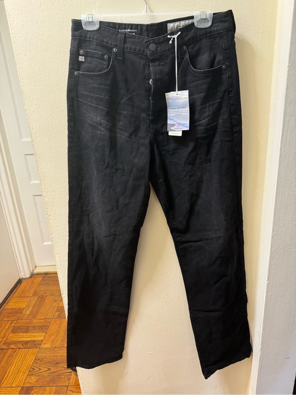Ag Adriano Goldschmied Women’s Slim Straight Black Jeans Size 31R
